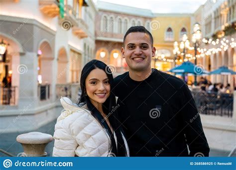 mujeres en las vegas nv en busca de hombres|Buscar Pareja en Las Vegas, Conocer Gente en Las Vegas